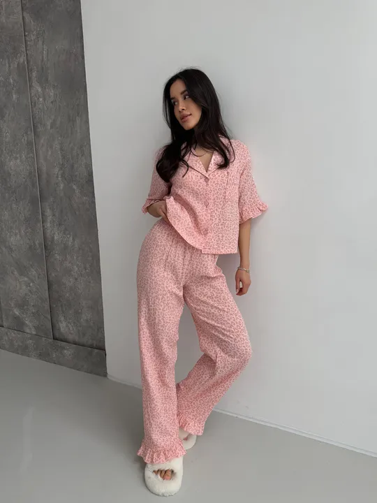 Піжама жіноча муслінова 100% бавовна принт леопардовий пудрова Недорого