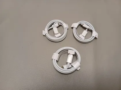 фото, 0589C  шнур USB Apple USB-C–A 3 шт