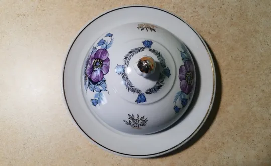 Маслянка масльонка стара радянська порцеляна Суми Вживане в Україні