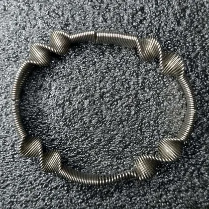 фото, Кручений металевий браслет-розтяжка 70-х/80-х років (вінтаж)