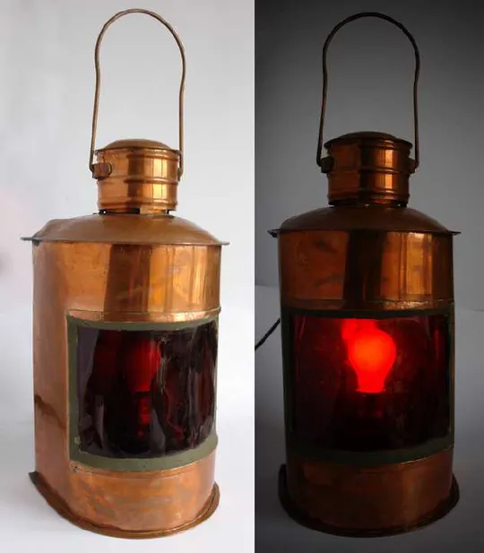 Ліхтар бортовий лівий червоного світла мідь 1950-ті Зах. Німеччина Ціна