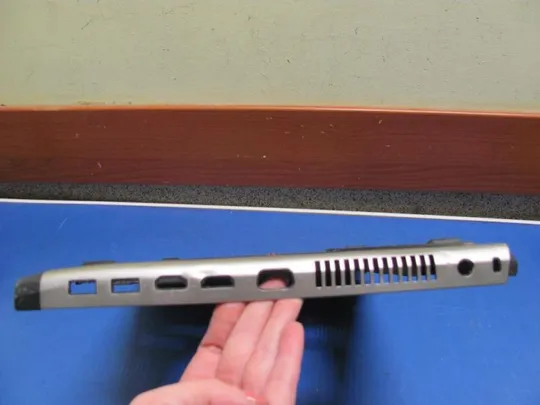 №123-8 Кришка (дно, корито, піддон) корпуса 0HC0W0 для DELL VOSTRO 3700 оригінал Інтернет-аукціон