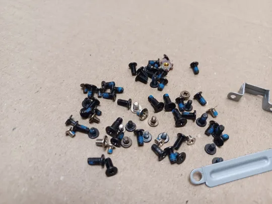 номер1063-4 комплектуюче гвинти  для Dell Latitude E7440  оригінал З аукціону