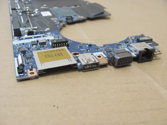 номер0965-2 материнська плата Mainboard Материнка Основна плата Системна плата Плата системи Laptop motherboard мамка  ноутбучна плата APW50 LA-C381P 848221-001 SR2FU i7-6820HQ для HP Zbook 15 G3 G4 оригінал Інтернет-аукціон