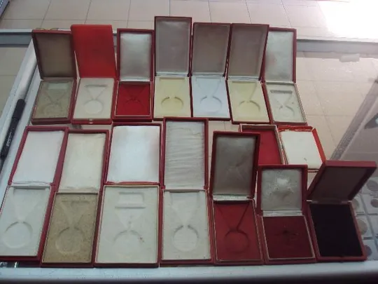 орден венгия футляр коробка к награде лот 15 шт  №8912 Де купити