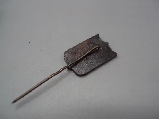 Знак фрачник Rundales pils герб Прибалтика Латвия Рундальский дворец лев геральдика игла №16995 З аукціону