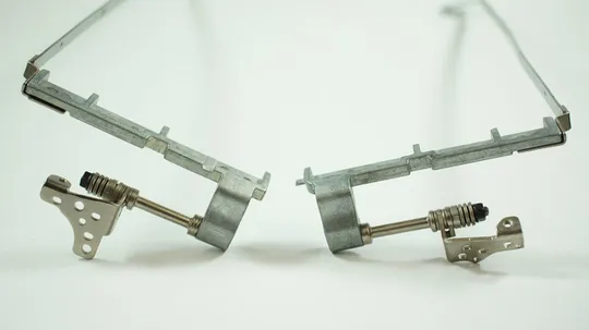 Петлі для ноутбука Toshiba Satellite A350, L450, L455, A355, L355 with 16' (AM05S000400 + AM05S000700) (ліва+права) З аукціону