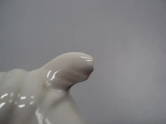 Фигура фарфор статуэтка миниатюра Европа тюлень высота 5 см (скол на лапке) №6159 Недорого