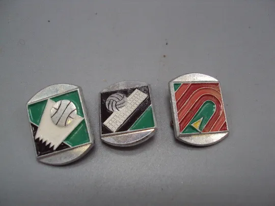 Купити Знак спорт баскетбол волейбол легкая атлетика стадион ссср лот 3 шт №17829