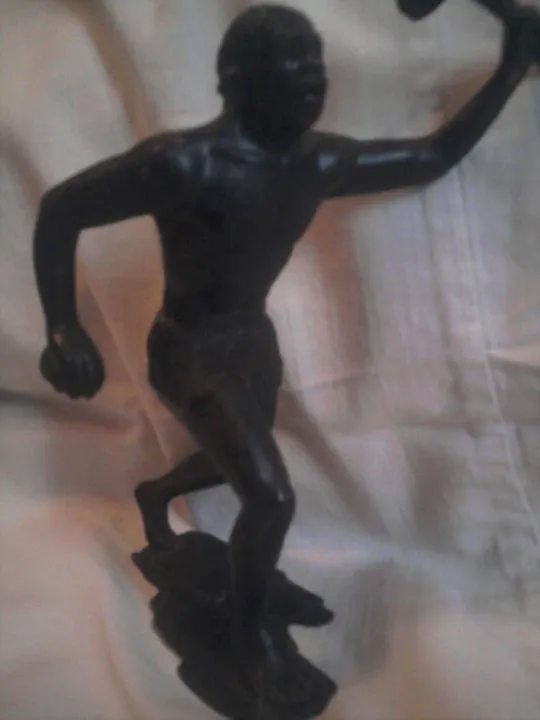 Купити Фігурки неандертальців