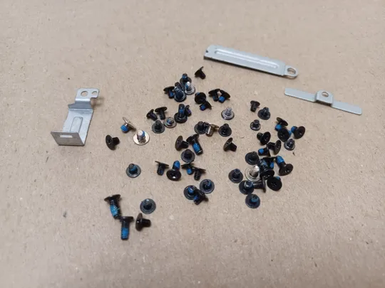 Купити номер1063-18 комплектуюче гвинти  для Dell Latitude P40G E7450  оригінал