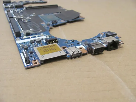 номер0966-5 материнська плата Mainboard Материнка Основна плата Системна плата Плата системи Laptop motherboard мамка  ноутбучна плата APW50 LA-C381P 848221-001 i7-6700HQ SR2FQ  для HP Zbook 15 G3 G4 оригінал Торговий майданчик