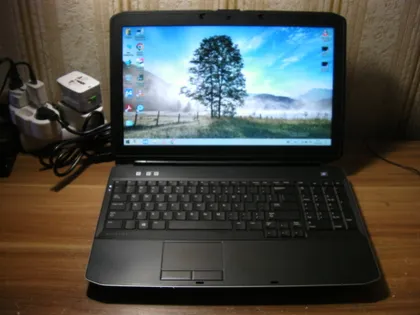фото, Dell Latitude E5530 Матовий 15.6" LED Core I3-3110M 4x2.40ГГц 8ГБ/320ГБ BT ВебКамера BT Dell Батарея & 90Вт Б/Ж з США #6
