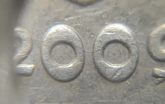 (4748) 50 копійок 2009 викрошка + розкол у році карбування на аверсі (50 копеек 2009 брак) З аукціону