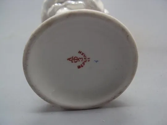 Фигура фарфор статуэтка ДФЗ Вербилки балерина с цветком девочка балет высота 21 см №14208 З аукціону