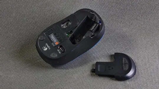 Купити Беспроводная мышь Blue Logitech M185 с USB ресивером Вживане