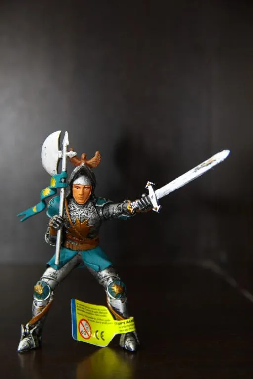 Купити рыцарь с мечем и алебардой 90-100мм PLASTOY Франция