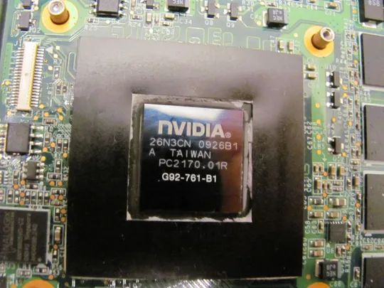 555-11 відеокарта РОБОЧА 6-71-M57NL-D01 NVIDIA GF GTX 260M GDDR3 1GB для Clevo W87CU D900F X8100 X7200 оригінал Де купити