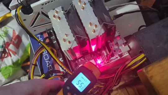 Комплект 10 ядер 20 потоки Soyo X99 + Xeon E5 2630v4 LGA 2011-3 DDR4 NVMe Intel Xeon E5 v3 v4 в Україні