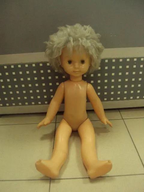 кукла ссср Тая Донецк пластмасса битые пятки и носочки, по руке и лицу паутинка №926 Ціна