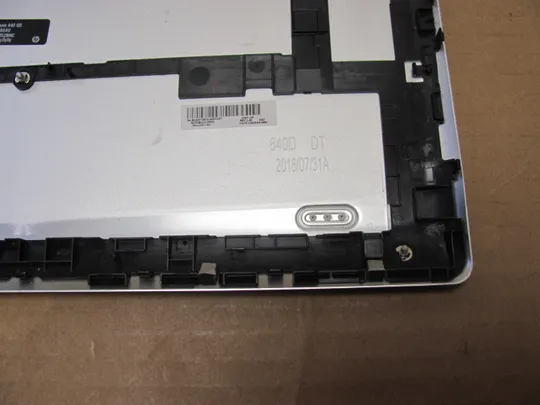 номер1017-11 Кришка дно піддон корпуса Нижний корпус для ноутбука Низ Корпус D 6070B1210001 L14371-001 для  HP Elitebook 745 840 G5 G6 оригінал Інтернет-аукціон