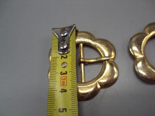 Бижутерия женская пряжка цветочек металл пряжки цветочки лот 2 шт размер 4,5 х 4,2 см №13613 Інтернет-аукціон