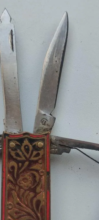 Винтажный маникюрный мультитул нож, бритва, ножницы ,пилка tr456 gv532 Де купити