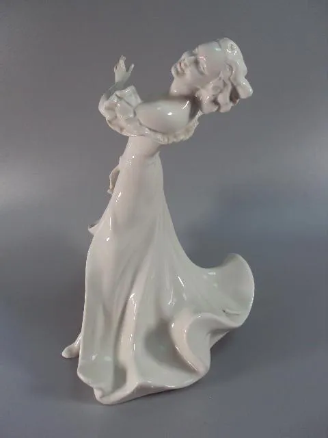 Фигура фарфор статуэтка Германия Валлендорф танцовщица девушка танцует 23,5см под реставрацию №11965 Характеристики