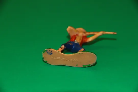 Купити КОВБОЙ З КАРАБІНОМ  Гонконг 50-52мм