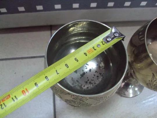 Бокалы Индия узор цветок и листья латунь посеребрение лот 2 шт высота 15,2 см, диаметр 7,5 см №11427 З аукціону