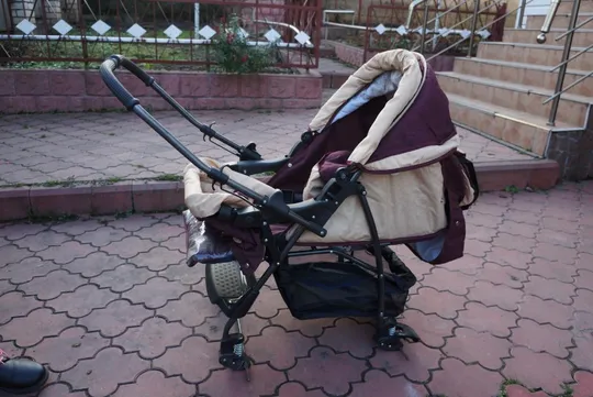 коляска №1 универсальная детская новая неполная комплектация, колес нет Характеристики