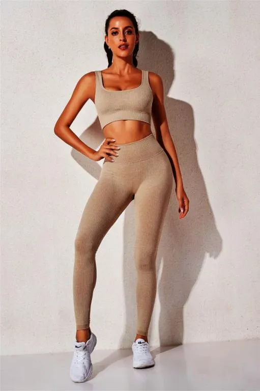 Комплект для фитнеса топ и леггинсы 11824 M бежевый З аукціону