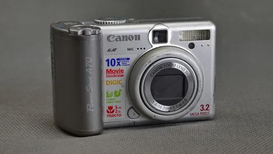 цифровой фотоаппарат Canon Power Shot A70 3.2Mpix + x3.0 Canon lens Ціна