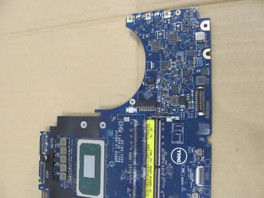 718-7 материнська плата GDB55 LA-K621P  SRKT8 Intel Xeon W-11855M для Dell Precision  7560  оригінал Продаж