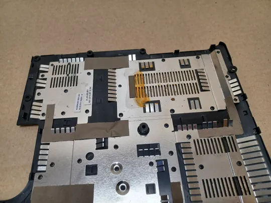 номер1079-16 сервісна кришка корпус панель доступу кришка доступу service cover для Medion Akoya E7214  оригінал Де купити