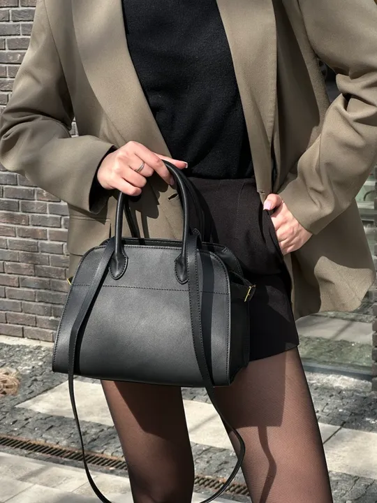 Купити Сумка The Row Soft Margaux 26 Bag in Leather Black  99718