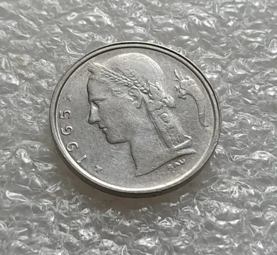 Купити (5614) 1 франк 1965 зміщення зображення Бельгія (Бельгия) легенда голландською 'BELGIË'