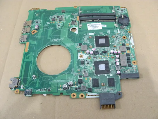 409-13 материнська плата DAY22AMB6E0 762531-501 для  HP Pavilion 15-P    оригінал Ціна