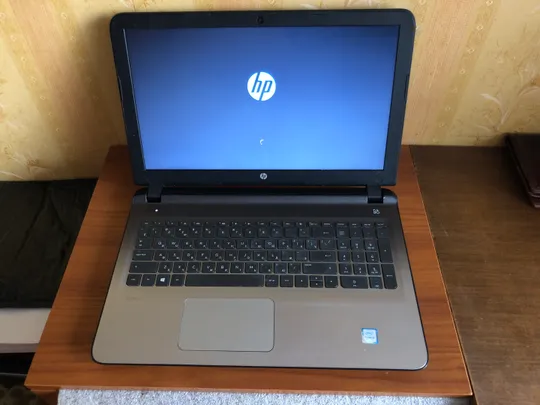 Ноутбук HP 15-ab i3-5010U/ 8GB DDR / 1000Gb/ Intel HD5500+R7 M360/3 години Інтернет-аукціон