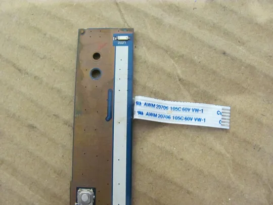 495-25 Плата кнопок тачпаду LS-6061P для Toshiba Satellite P750 P755 A660 A665 оригінал Де купити