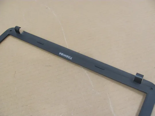 353-5 рамка матриці  H000050150 13N0-ZWA0S02  для Toshiba Satellite C850D L850D L850 C850 оригінал Продаж