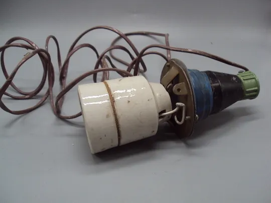 Патрон удлинитель лампа фарфор ссср цоколь большой высота 19,5 см, диаметр 7,2 см №16021 Ціна