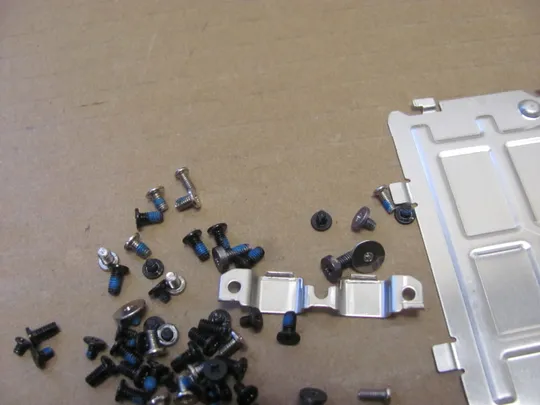 номер0992-4 комплектуюче кріплення гвинти  для Dell Precision 7710 M7710 7720 7730 7740  оригінал З аукціону