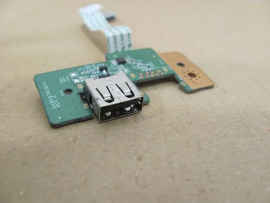 номер0314-9 плата USB DABD9TB18E0 для Toshiba Satellite PRO C70 C75 L70 L75 S70 S75 оригінал З аукціону