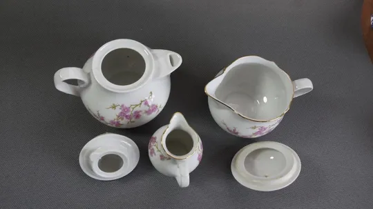 Набор посуды Кахла Kahla БУ фарфор чайник, 2 соусника, крышка порцеляновий набір З аукціону