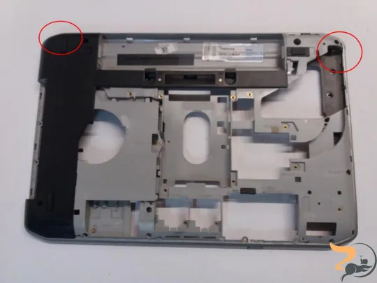 Нижня частина корпуса для ноутбука Dell Latitude E5430, 14.0&quot;, CN-0Y84J9, Б/В. Всі кріплення цілі, є Ціна