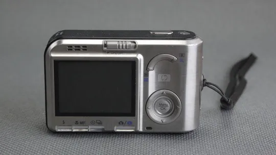 Купити Металлический цифровой фотоаппарат HP Photosmart R817 5.1Mpix zoom lens 5.8-29.0mm f2.8-4.7 Вживане