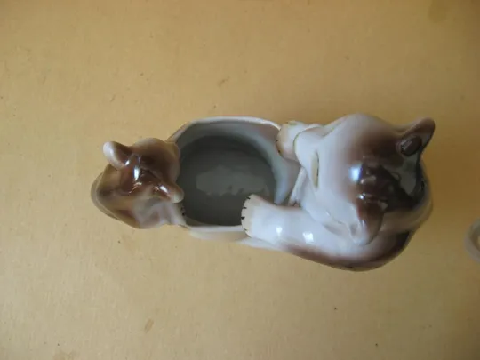 ВЕДВЕДІ -  олівцівниця = МЕДВЕДИ  - карандашница  = СРСР Де купити