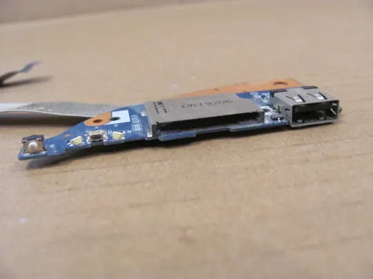 номер0341-14 плата USB CARD READER NBX0001LW10 EYG10 NS-B601 для  Lenovo Yoga 530-14IKB 530-14ARR Плата USB додаткова плата дод плата перехідник usb usb port usb board оригінал Інтернет-аукціон