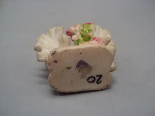 Фигурка пластик статуэтка миниатюра голуби с сердечком сувенир высота 4,8 см №14179 Характеристики